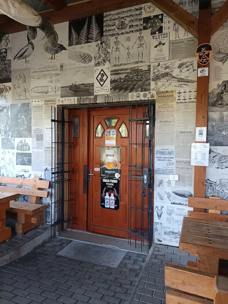 Jana Slabá Janoutová_Hospoda Oksford Zaječice_Pyšely_review