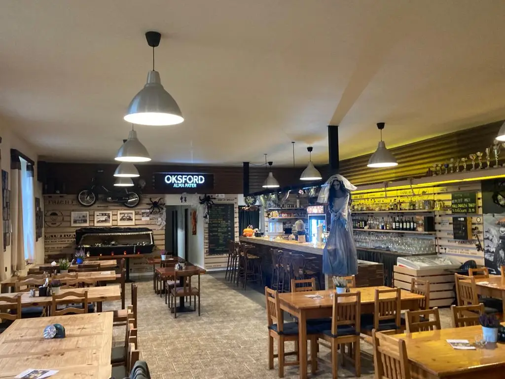 Hospoda Oksford Zaječice_Pyšely_slider_image_1