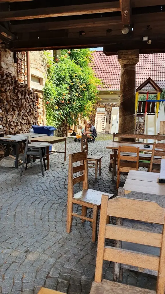 U Dobrotů restaurant in Pyšely