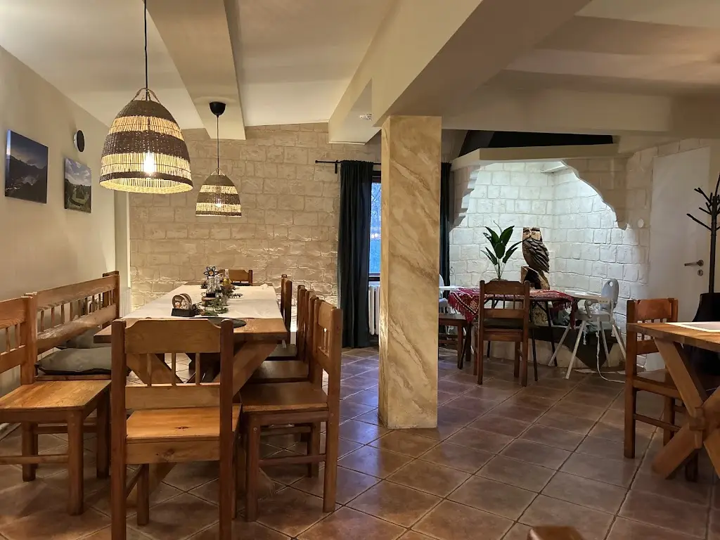 Restaurace Tara restaurant in Psáry