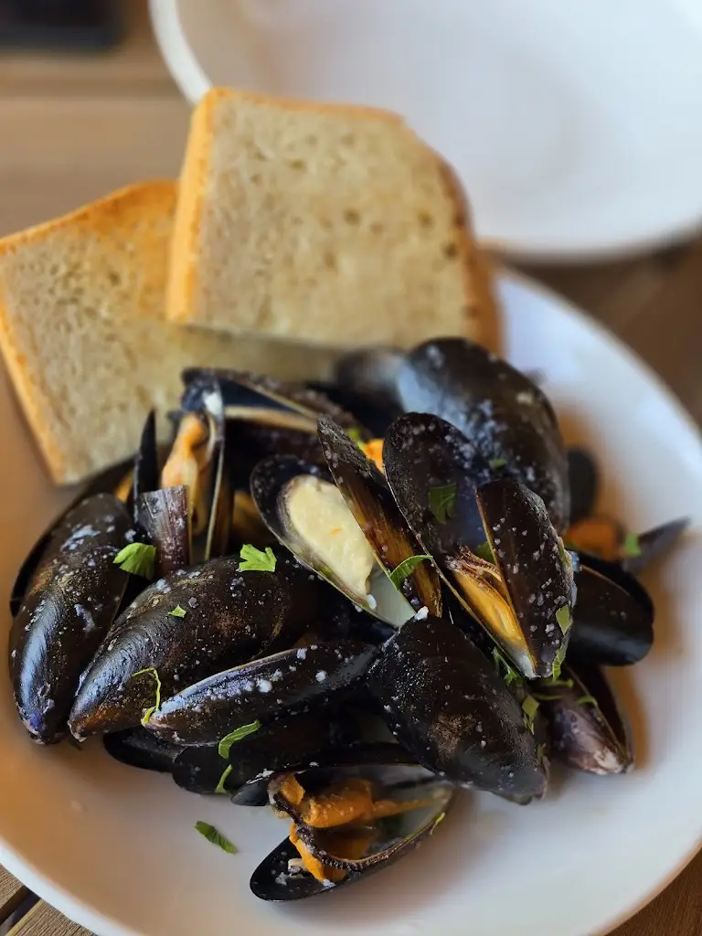 Restaurace Tara_Psáry_slider_image_3