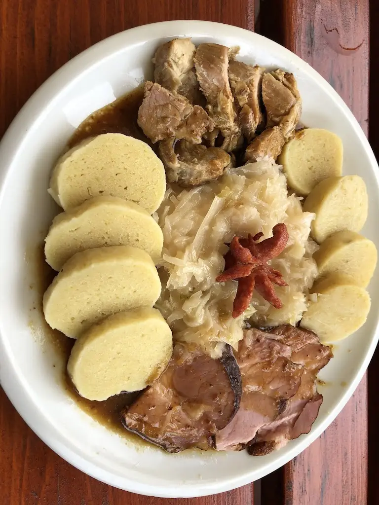 Jiří Blecha_Restaurace na Kopečku_Psáry_review