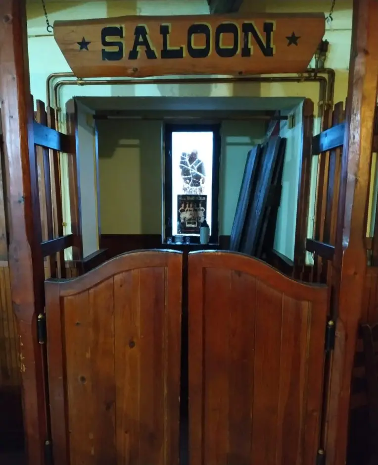 Western Saloon Pečky restaurant in Pečky