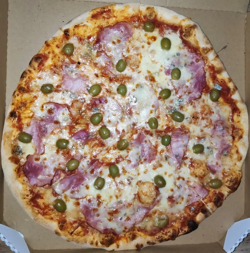 Menu_Pizza Maximo Pečky_Pečky_image_3