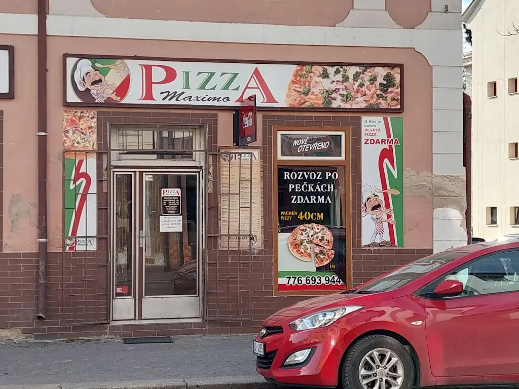 Pizza Maximo Pečky_Pečky_slider_image_1