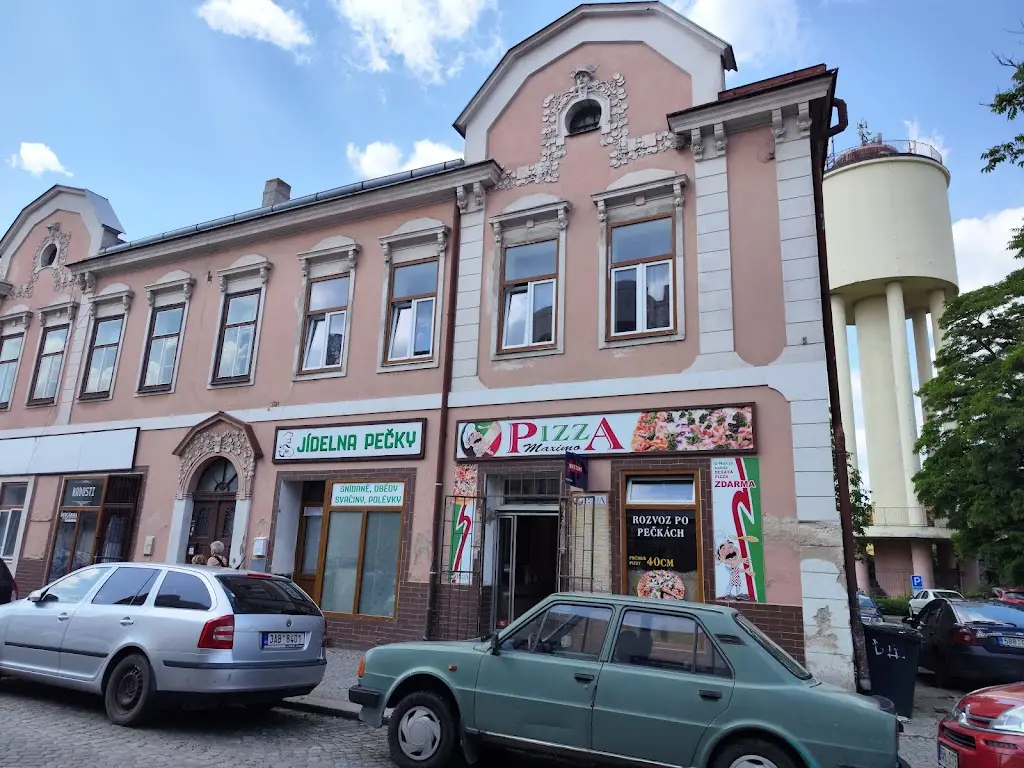 Pizza Maximo Pečky_Pečky_slider_image_3