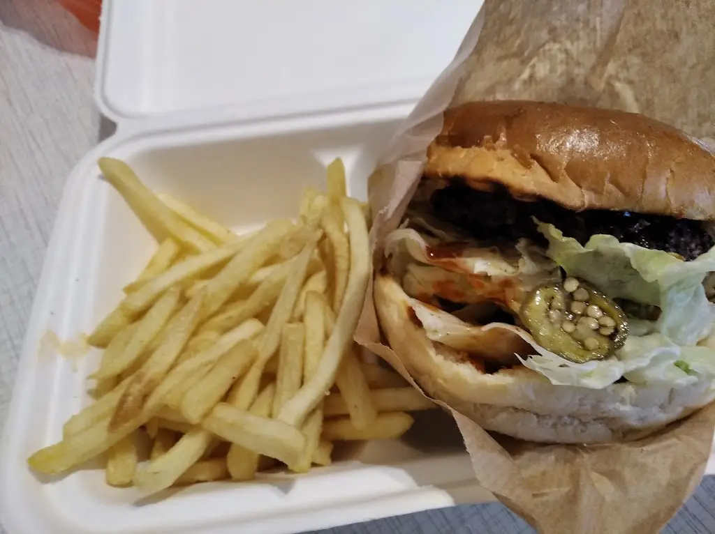 Em eM_Stárkův Dům_Okres Tábor_recensione