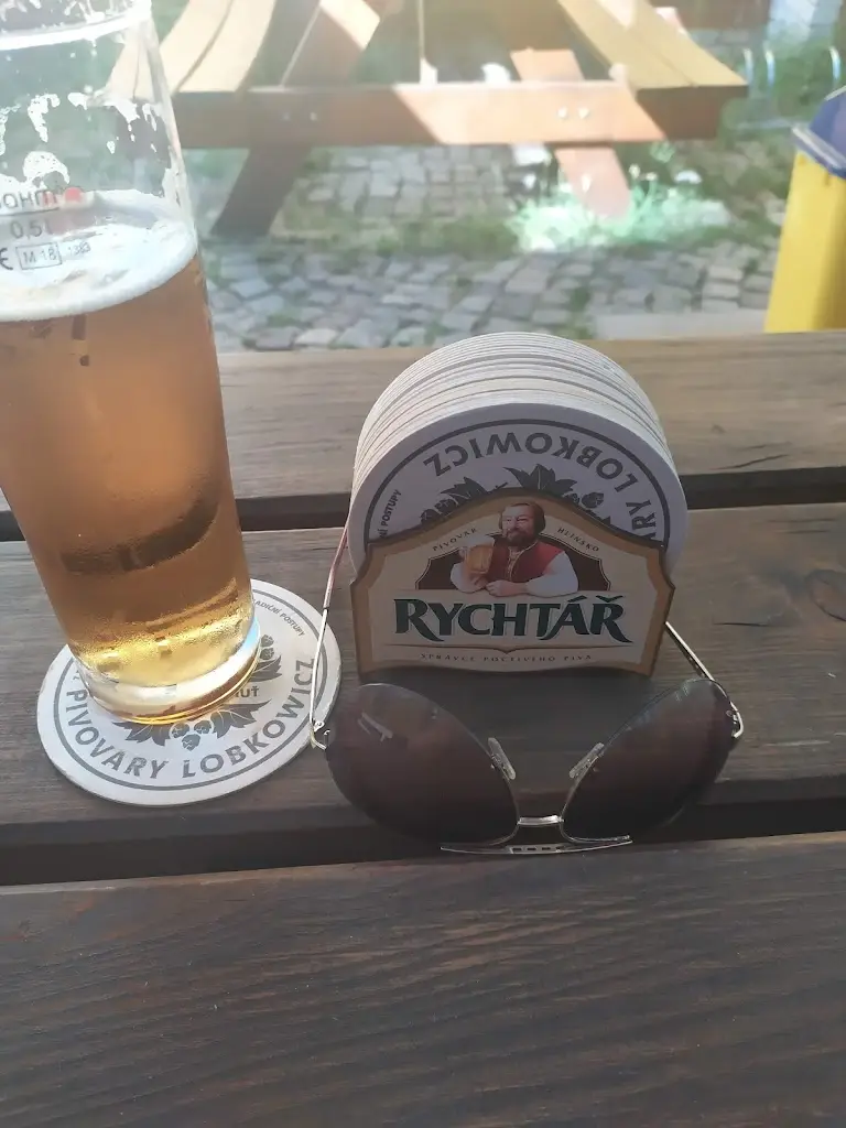 Menu_Občerstvení U Podchodu_Pečky_image_1