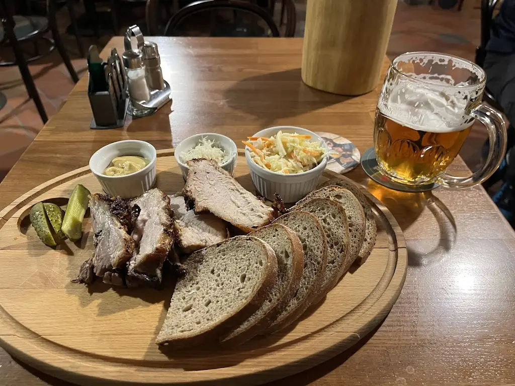 Pavel Suk_Almara Pub&Restaurant_Prachatice_review