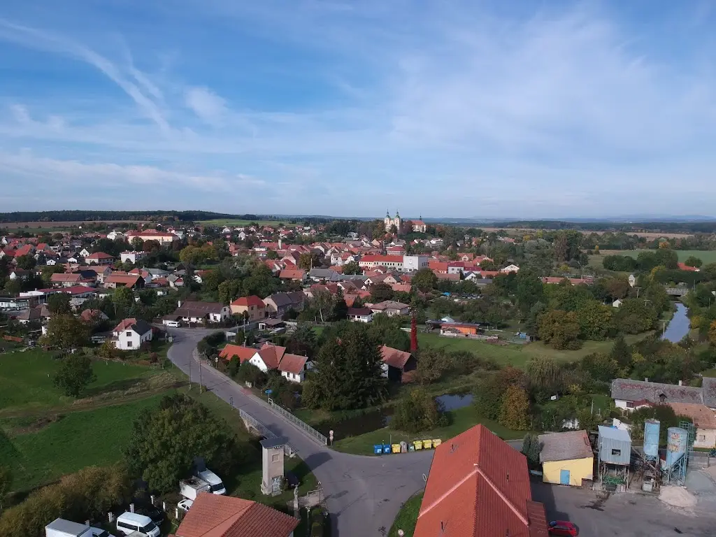 Zámostecká rychta_Rožďalovice_slider_image_1