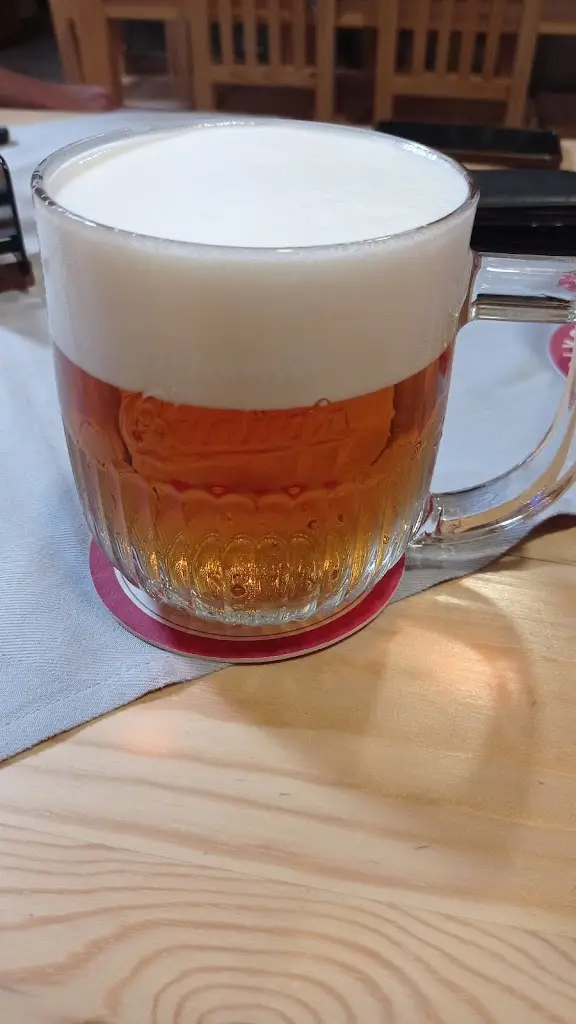 Štěpán Semecký_Pivnice U Jarošů_Sadská_review