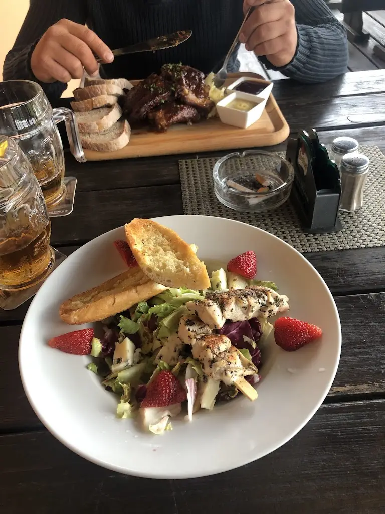 Kristýna Absolonová_Frenky's restaurant_Šestajovice_review