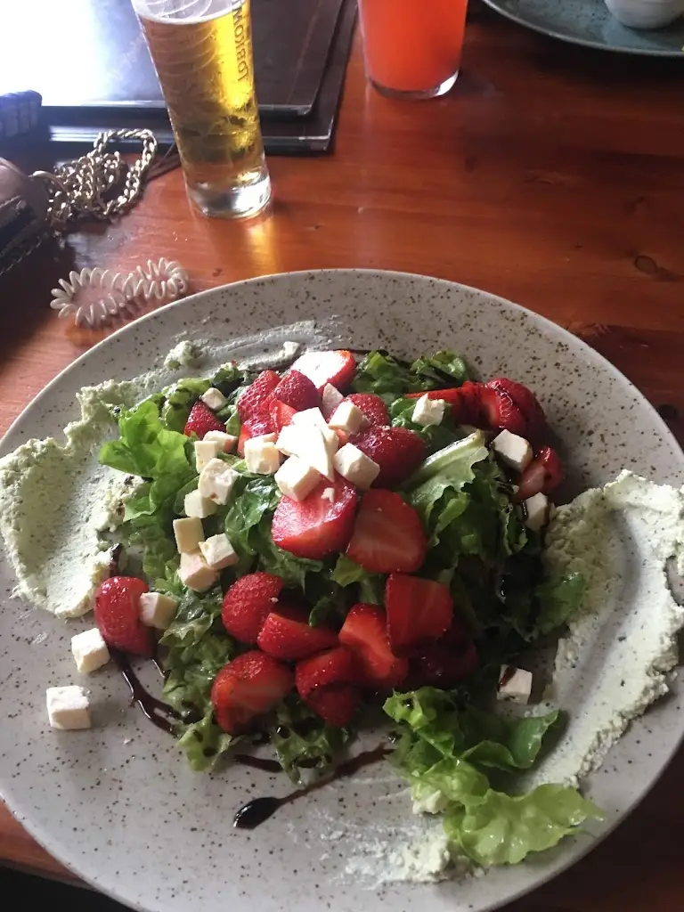 Anna Hlaváčková_Restaurace U Roubené studny_Protivín_review