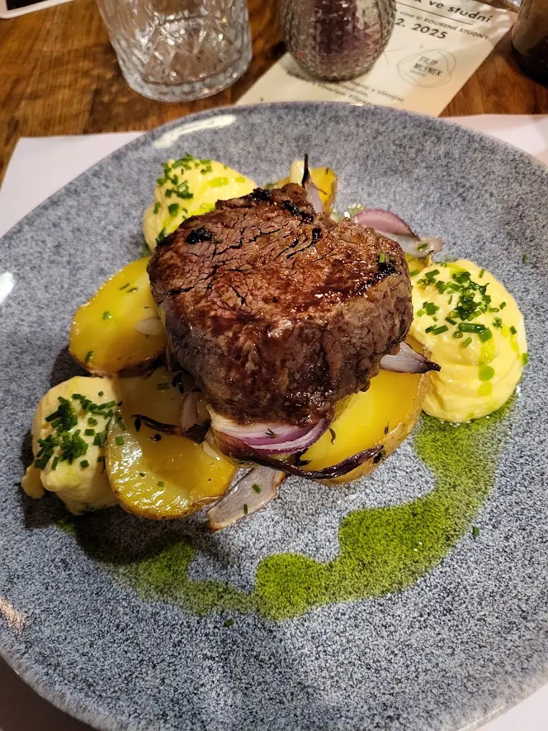 Andreas Werner_Restaurace U Roubené studny_Protivín_review