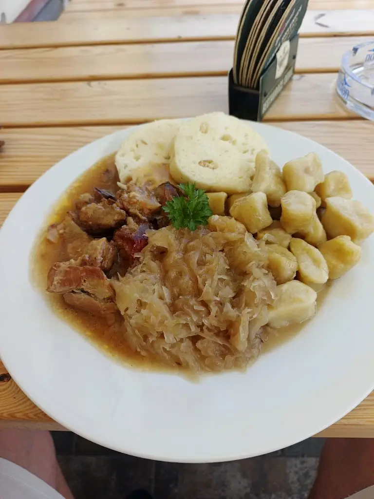 Restaurace Sokol_Rudná_slider_image_2