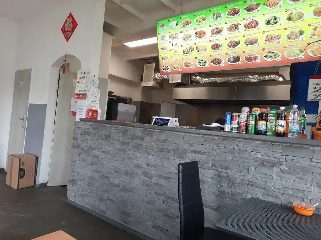 Максим Волошин_Mei Mei Bistro_Rudná_review