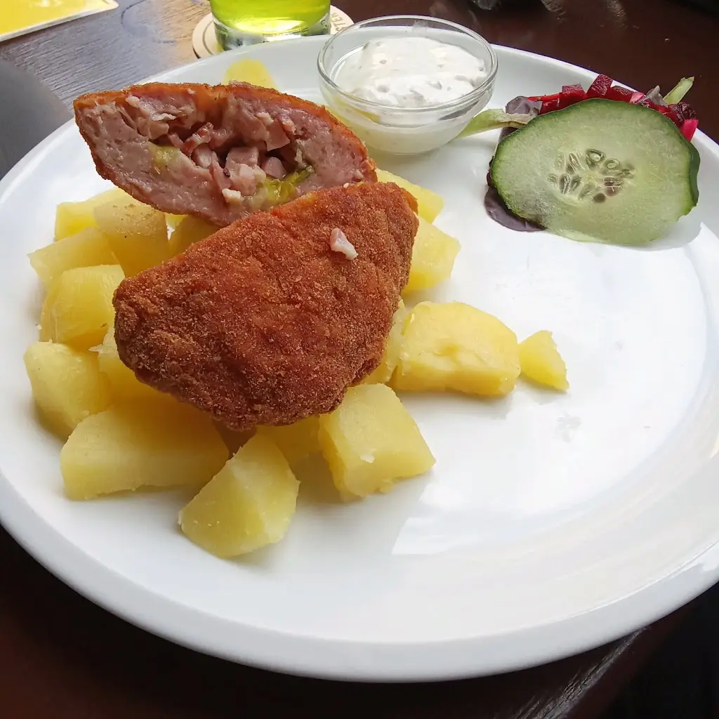 Aneta Janovska_Pivnice u STROMA_Sázava_review