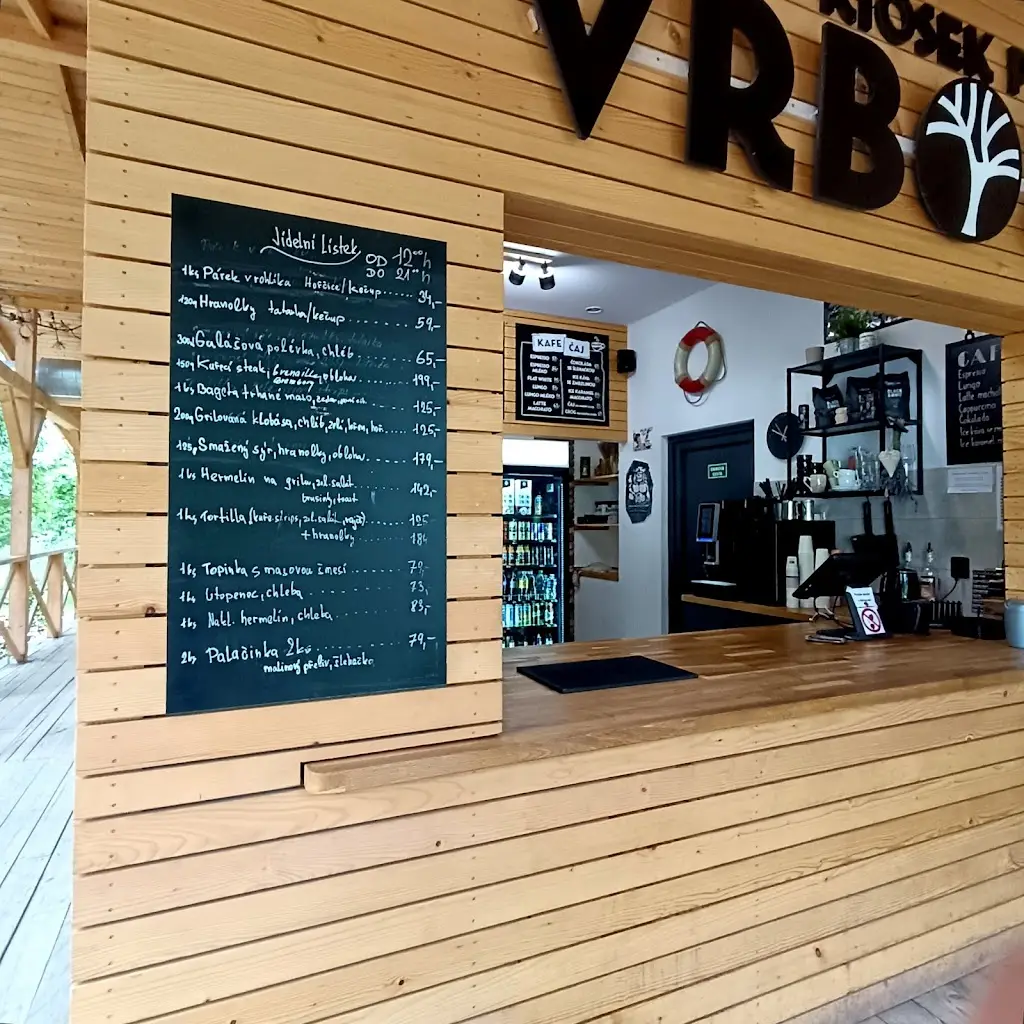 Kiosek Pod Vrbou restaurant in Sázava