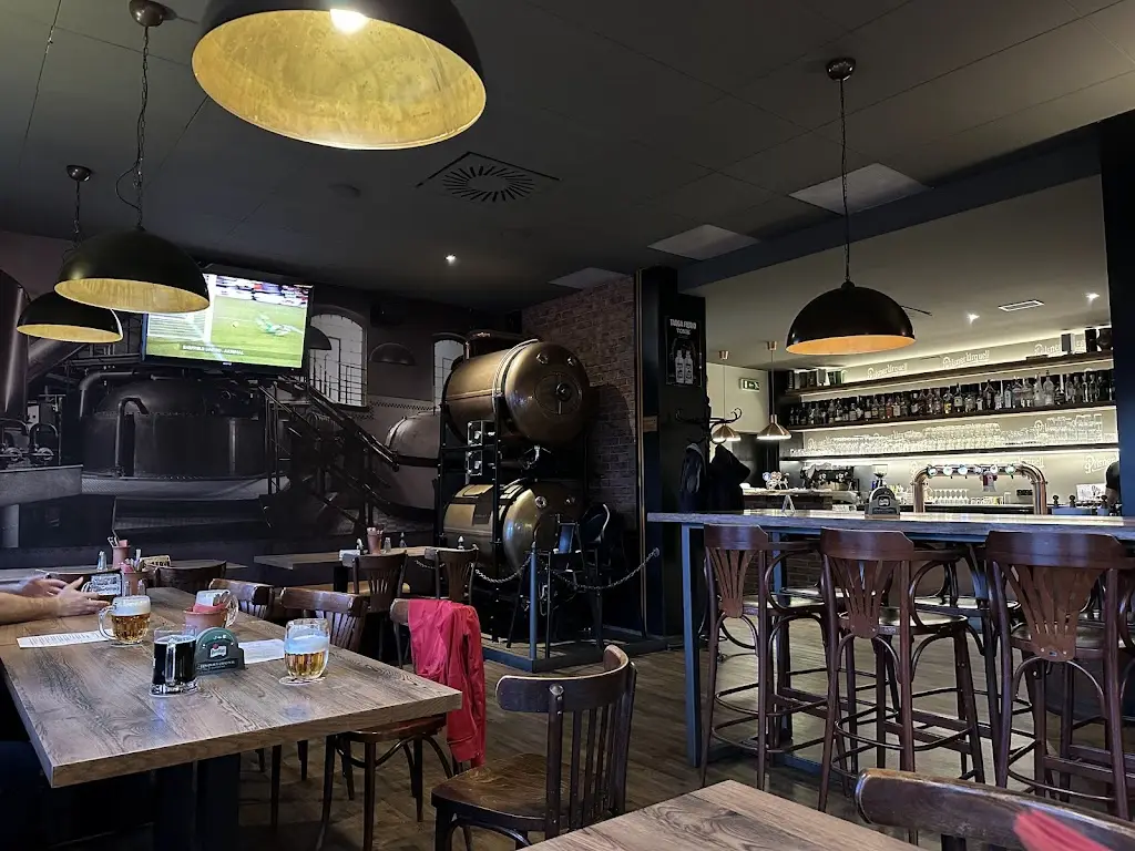 Shahriyar Shirinov_U Fleka_Průhonice_review