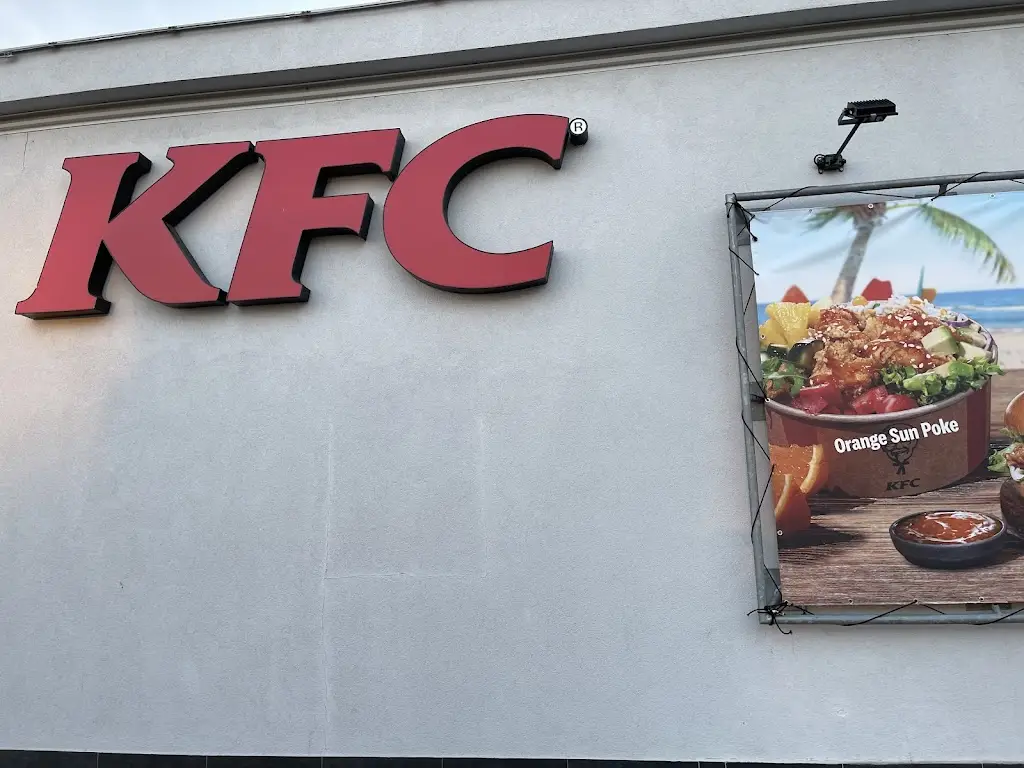 AYGEN ÖMÜR_KFC Praha Průhonice_Průhonice_review