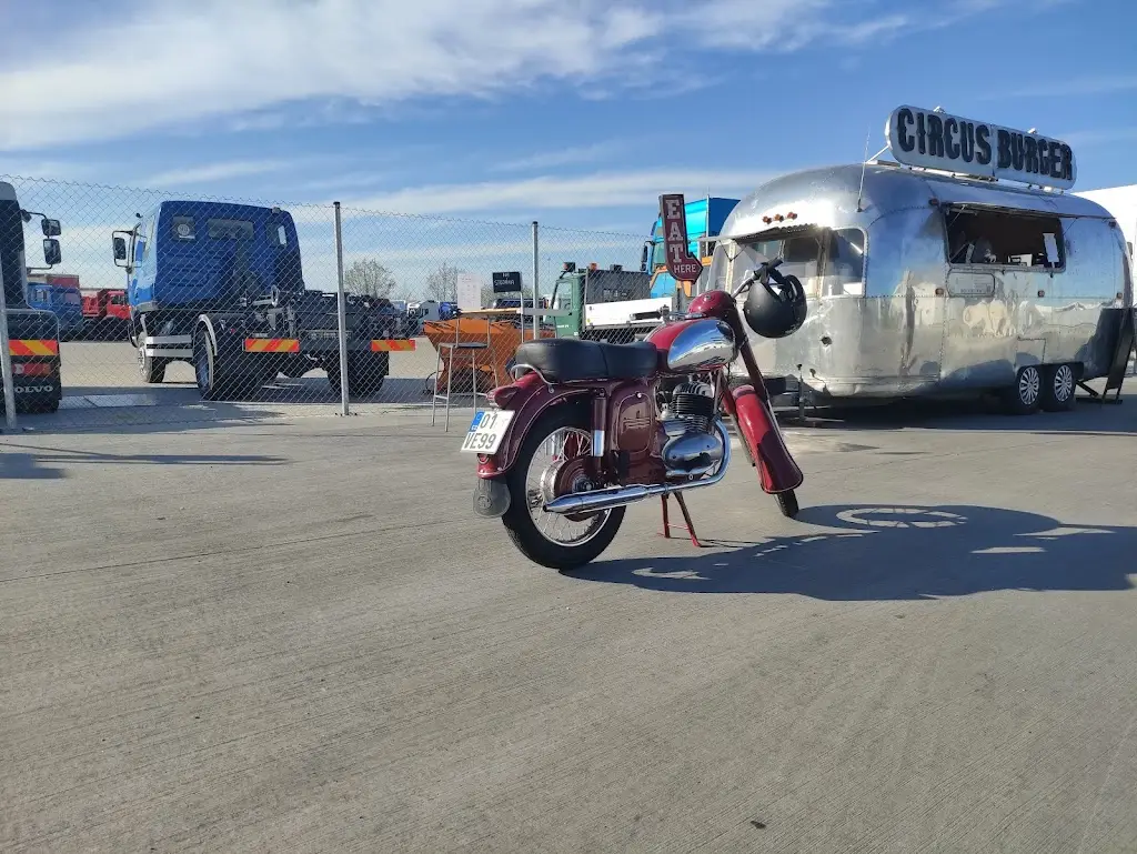 Circus burger_Strančice_slider_image_3