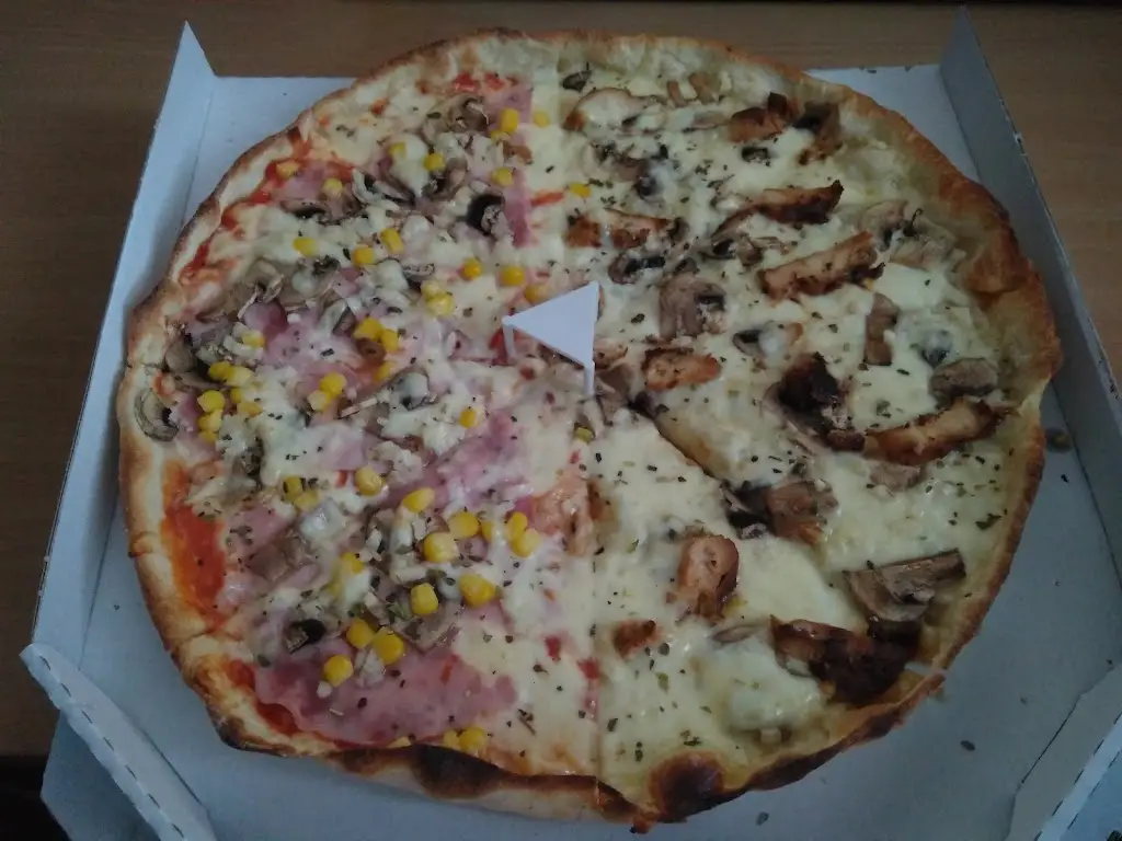 Menu_Pizza u řeky_Planá nad Lužnicí_image_2