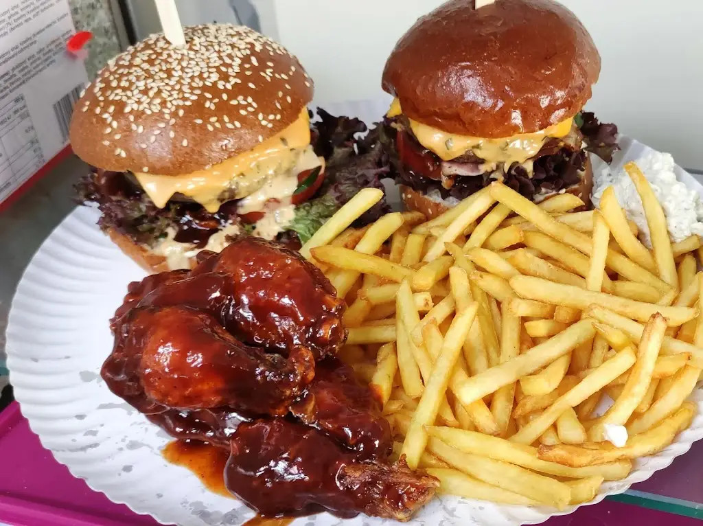 Občerstvení u Helen_Tišice_slider_image_2