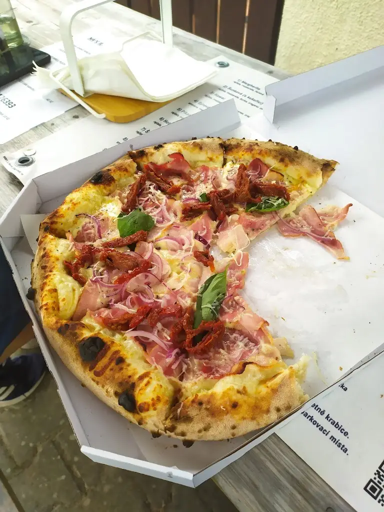 Jaromir Grygar_Vojty Pizza_Trhový Štěpánov_review