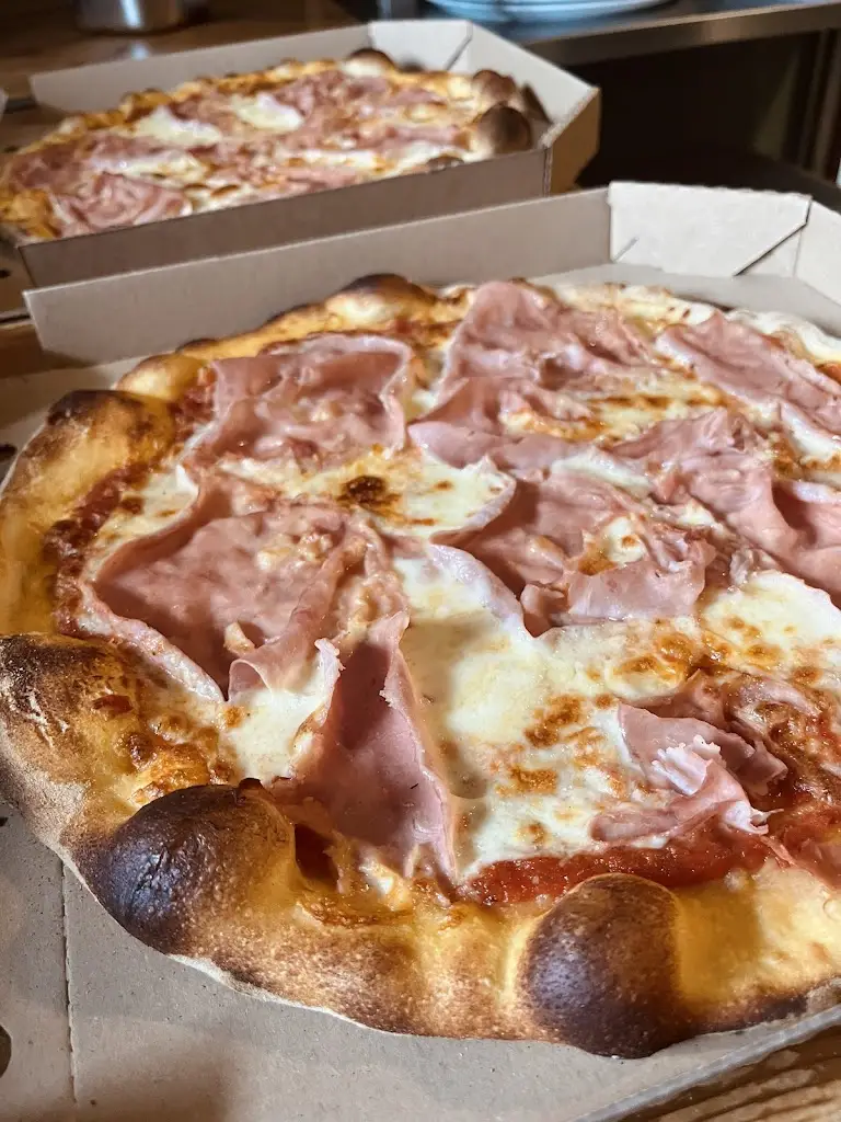 Pizzeria Štěchovický dvůr_Štěchovice_slider_image_3