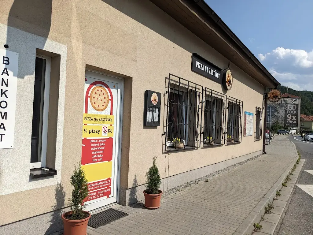 PIZZA NA ZASTÁVCE restaurant in Štěchovice