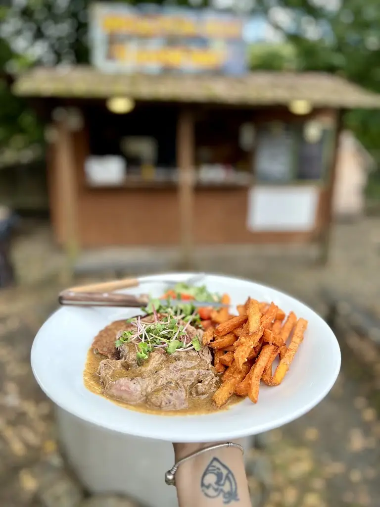 Petra Horáčková_Přístavní krčma u Páji_Štěchovice_recensione