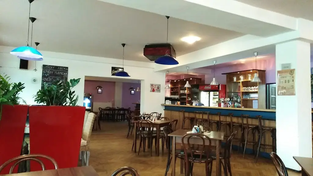 Restaurace U Kulturního domu restaurant in Sedlčany