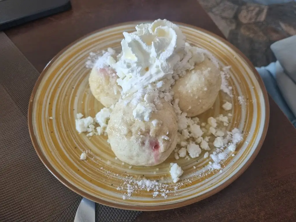 D3jdy_Restaurace Slovanka_Stochov_review