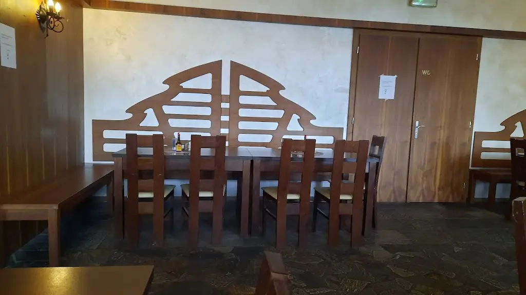 Restaurace Slovanka restaurant in Stochov