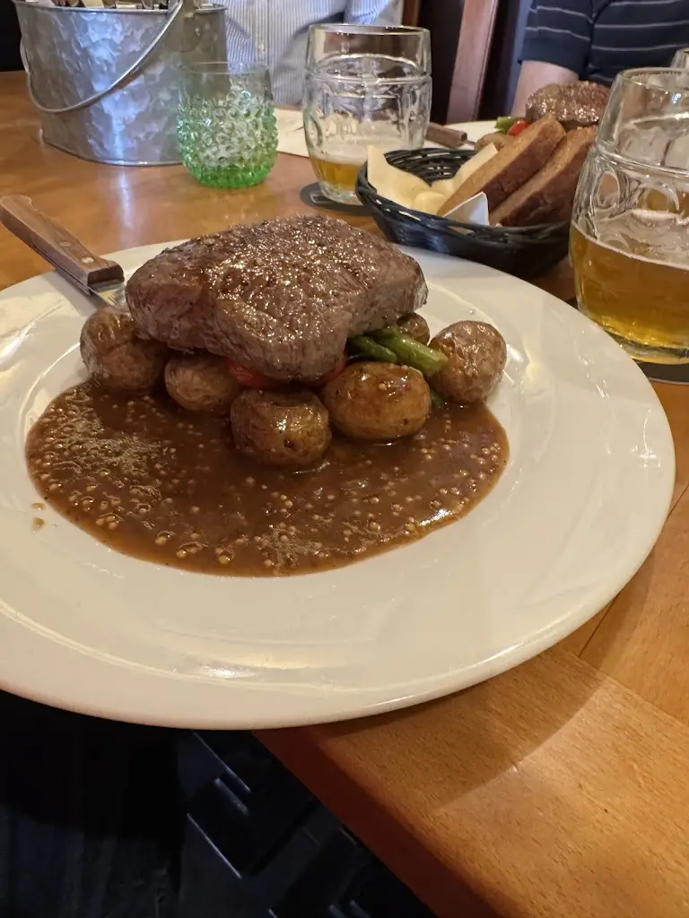 Max S_Restaurant Továrna Slaný_Slaný_review