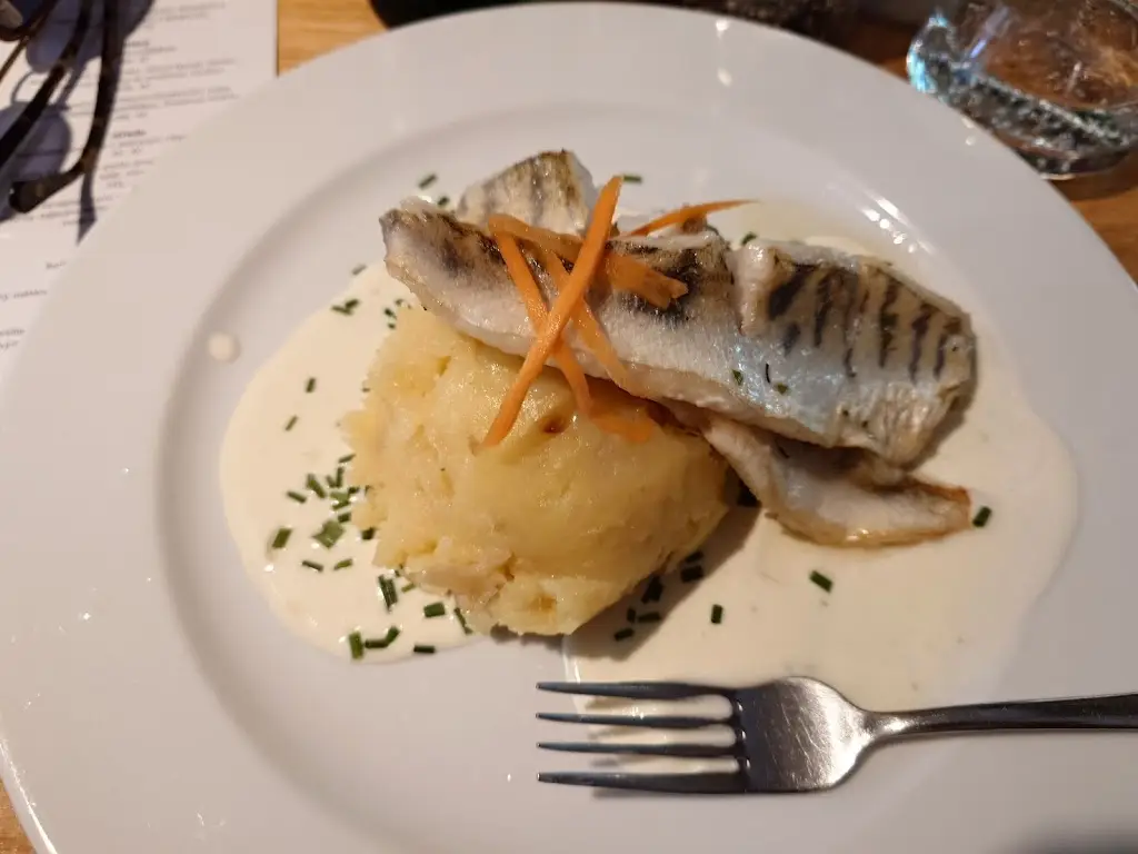 Michaela Jaklova_Hugo Restaurant Café Slaný_Slaný_review