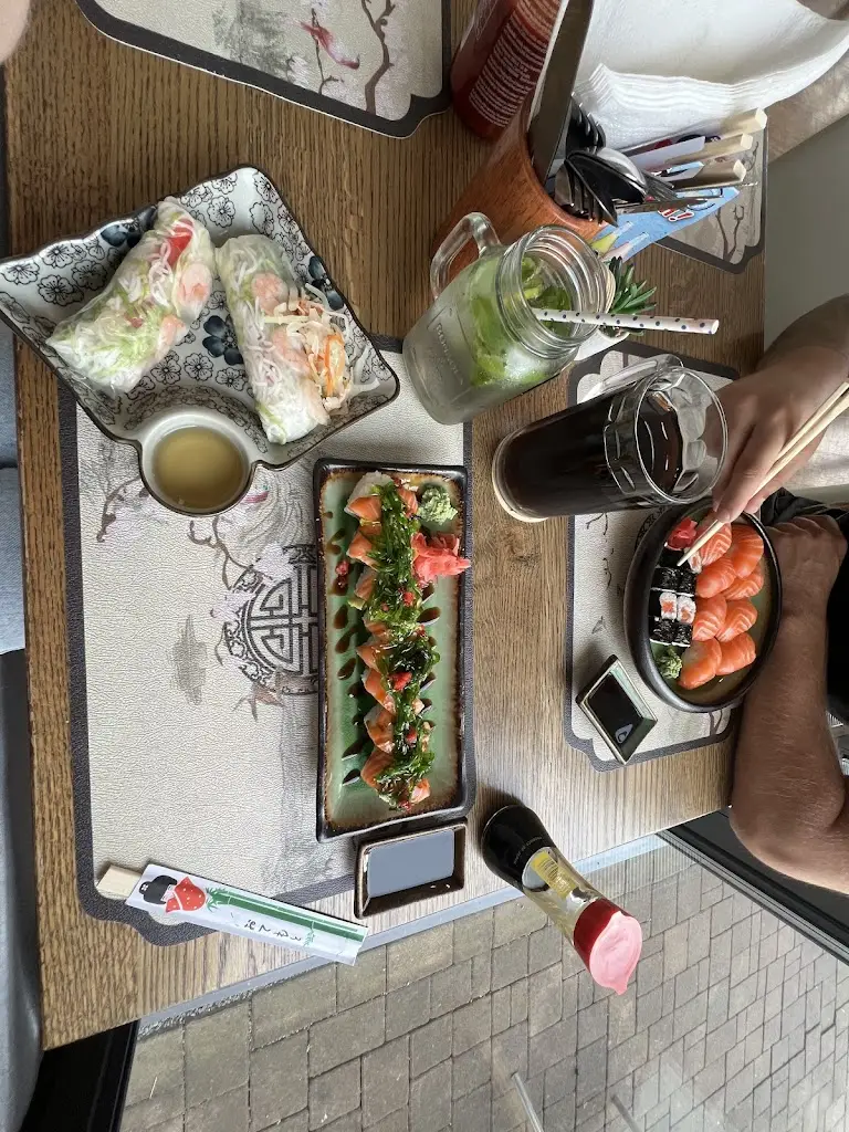 Karolína Molnárová_Kitakata_Slaný_review