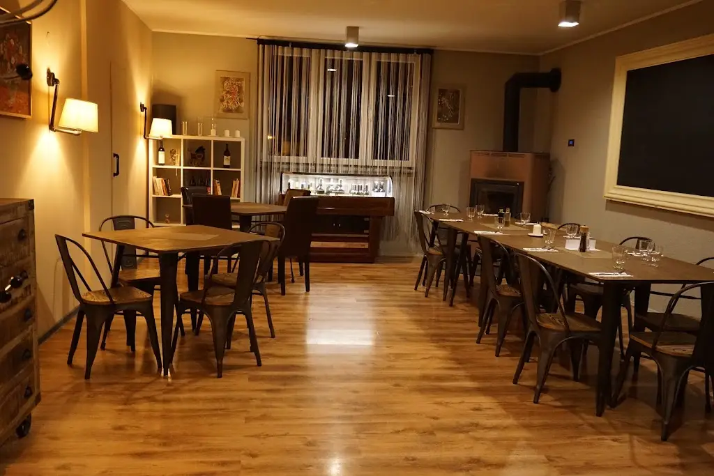 Restaurace La Stella restaurant in Roztoky