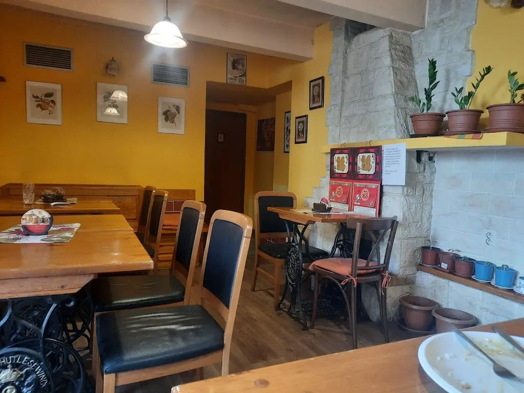 Hong Kong restaurant in Roztoky