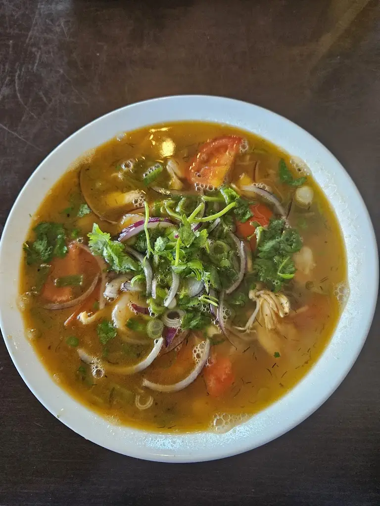 ADJ Souza_Sakyo Sushi & Asian Cuisine_Roztoky_review