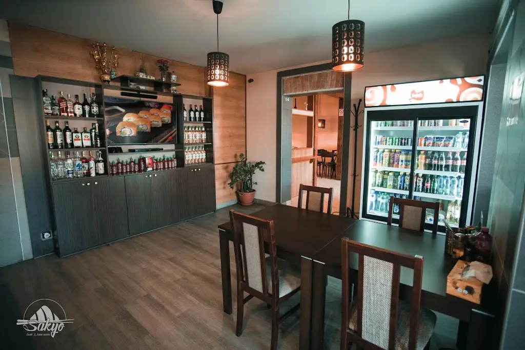 Sakyo Sushi & Asian Cuisine restaurant in Roztoky