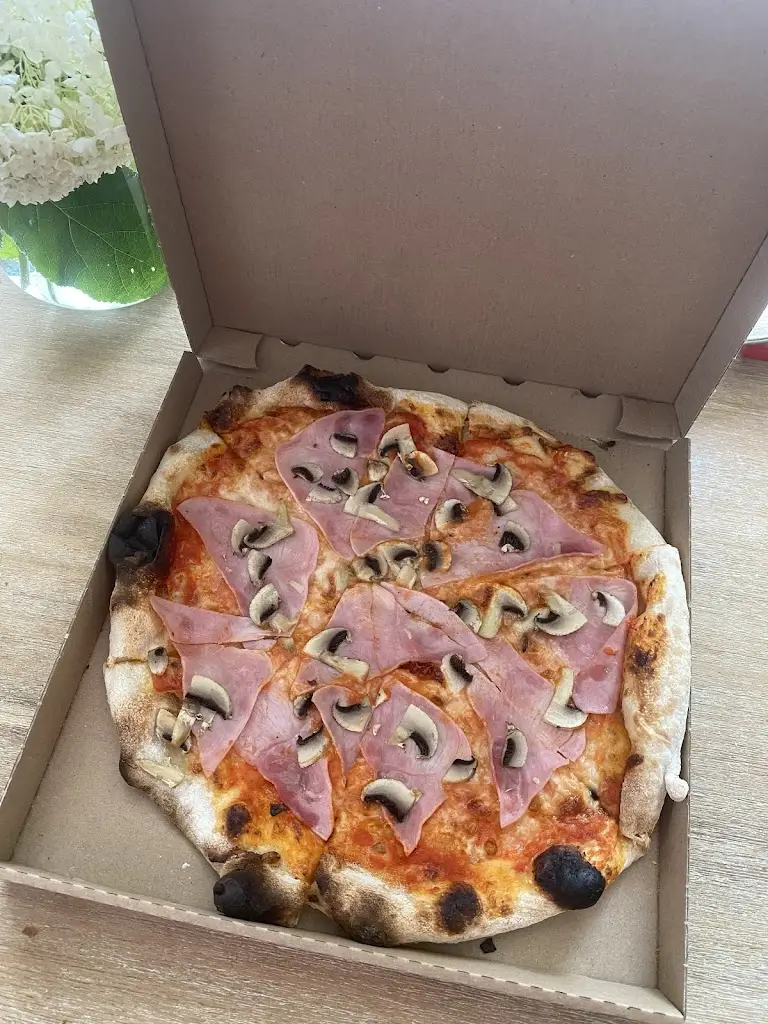 Pizza One_Roztoky_slider_image_1