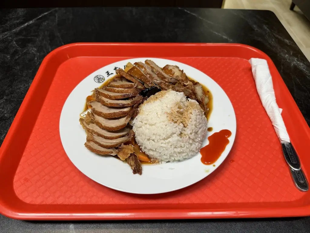 Mgr. Eva Kapsová_Palác food_Roztoky_review