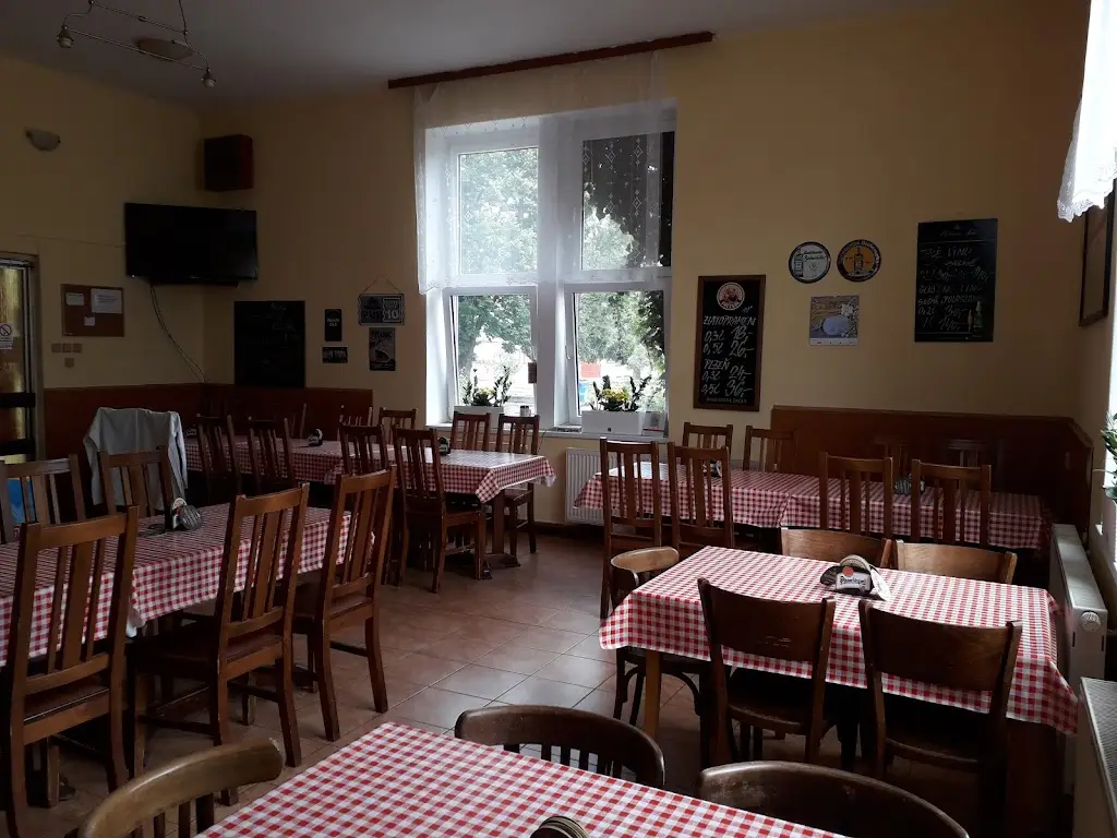 Dělnický dům_Velký Osek_slider_image_3