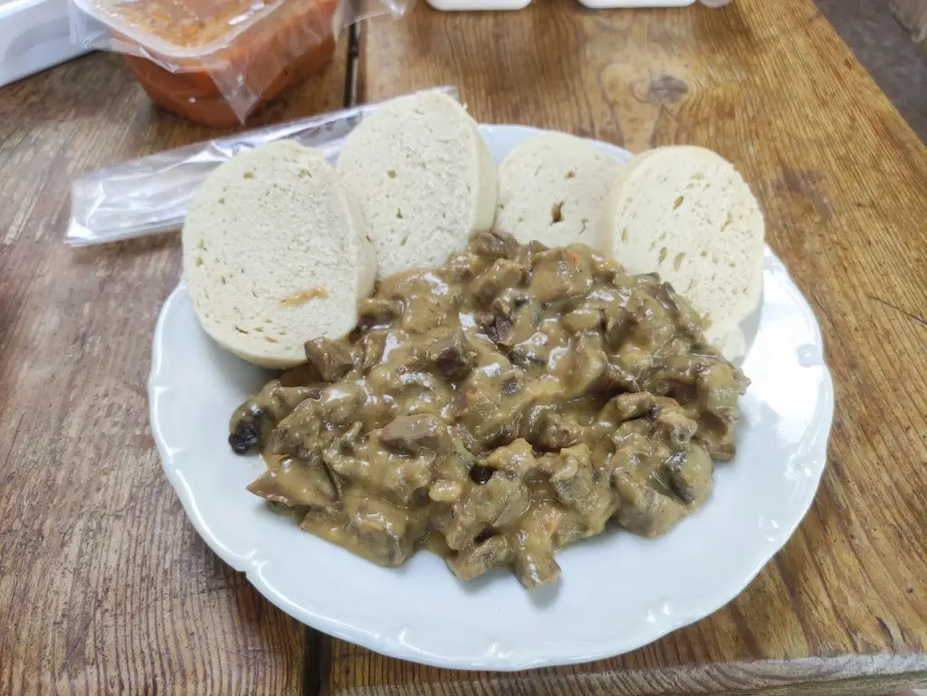 Lukáš Bodnaruk_Jídelna a lahůdky Klepiš_Uhlířské Janovice_review