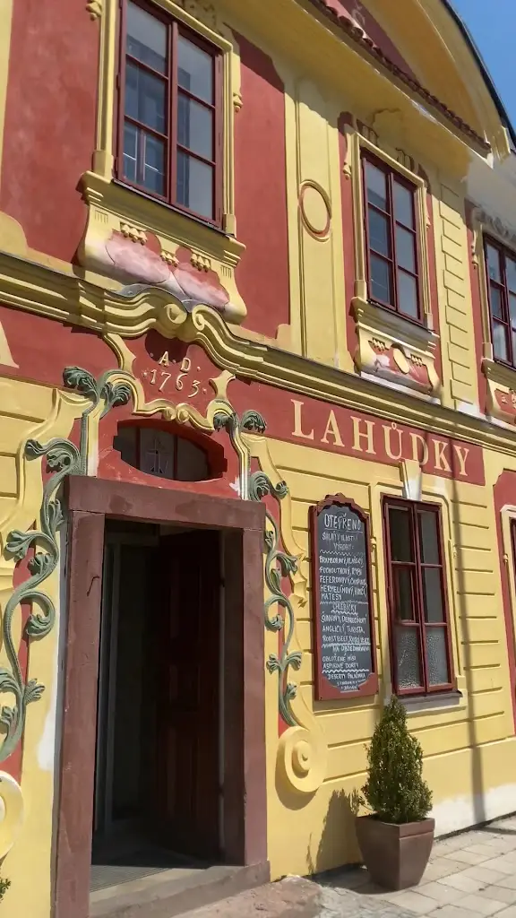 Jídelna a lahůdky Klepiš_Uhlířské Janovice_slider_image_2