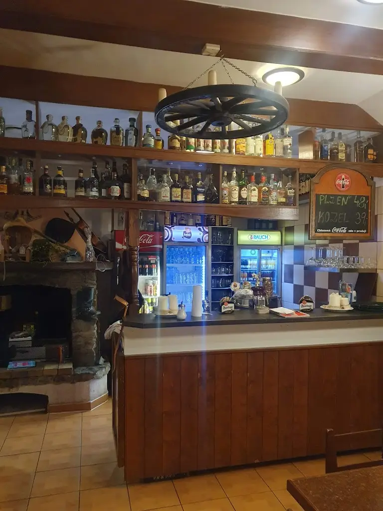 Country Club West Star_Uhlířské Janovice_slider_image_1