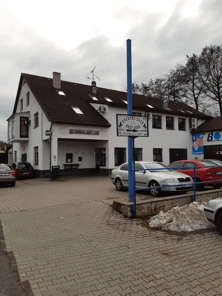 Country Club West Star_Uhlířské Janovice_slider_image_3