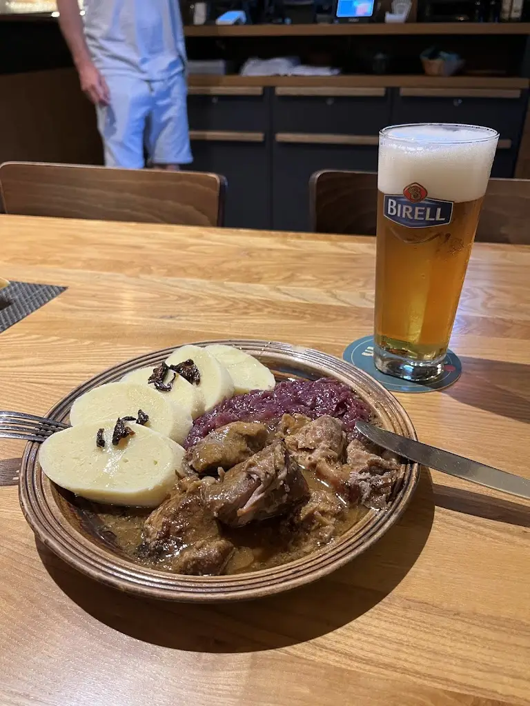 sorin niculae_Velkopopovická Kozlovna_Velké Popovice_review