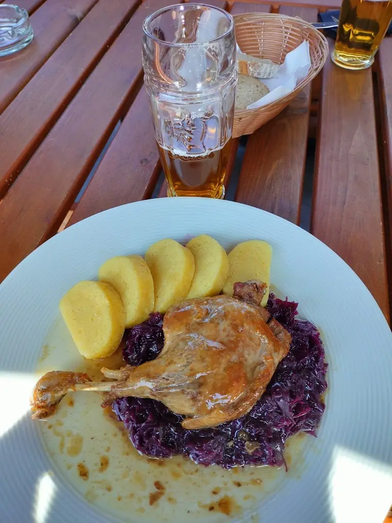 Edoardo Paglieri_Restaurace KOZLOVKA_Velké Popovice_review